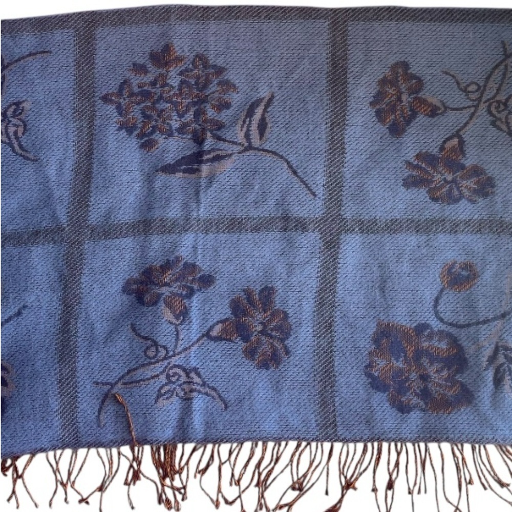 Vintage Reversible Blue and Brown Acrylic Floral Wrap - Picture 3 of 9